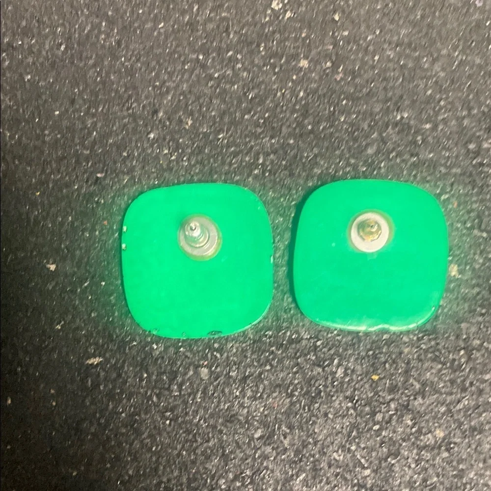 80s Vintage Green & Black Speckled Earrings